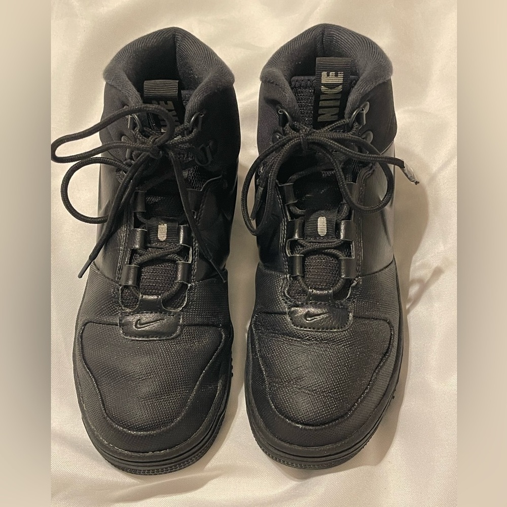 MEN'S NIKE PATH WINTER SNEAKER BOOTS